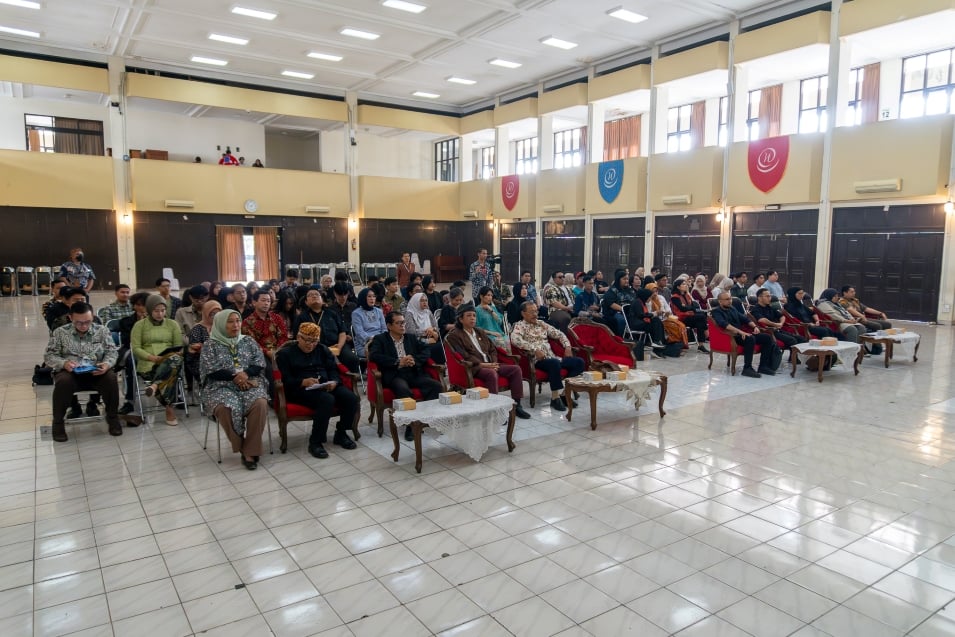 dies natalis fakultas ilmu budaya
