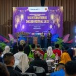 panggung utama The International English Festival 2026 Universitas Widyatama
